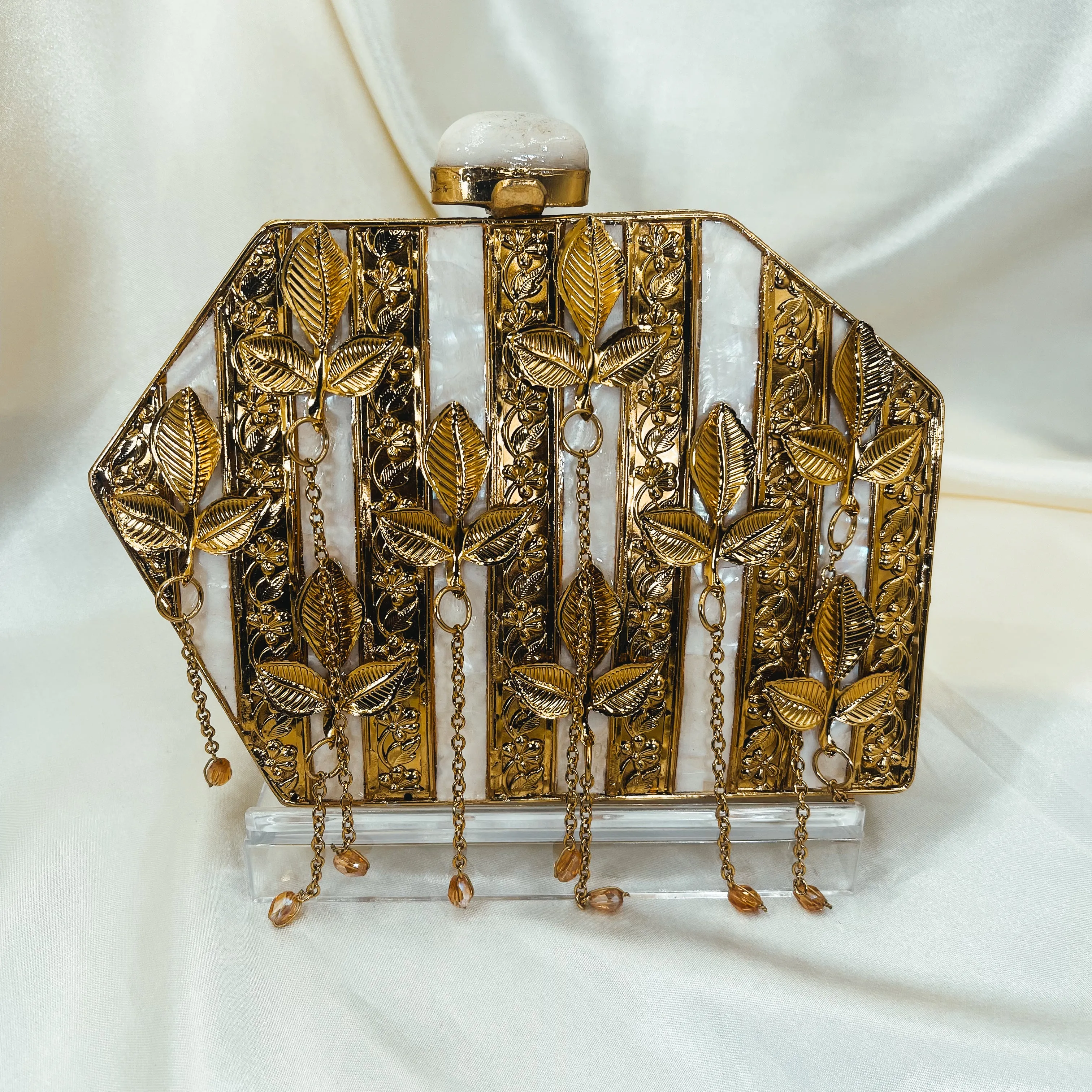 ALIYA Clutch