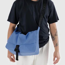 Baggu Nylon Messenger Bag in Pansy Blue