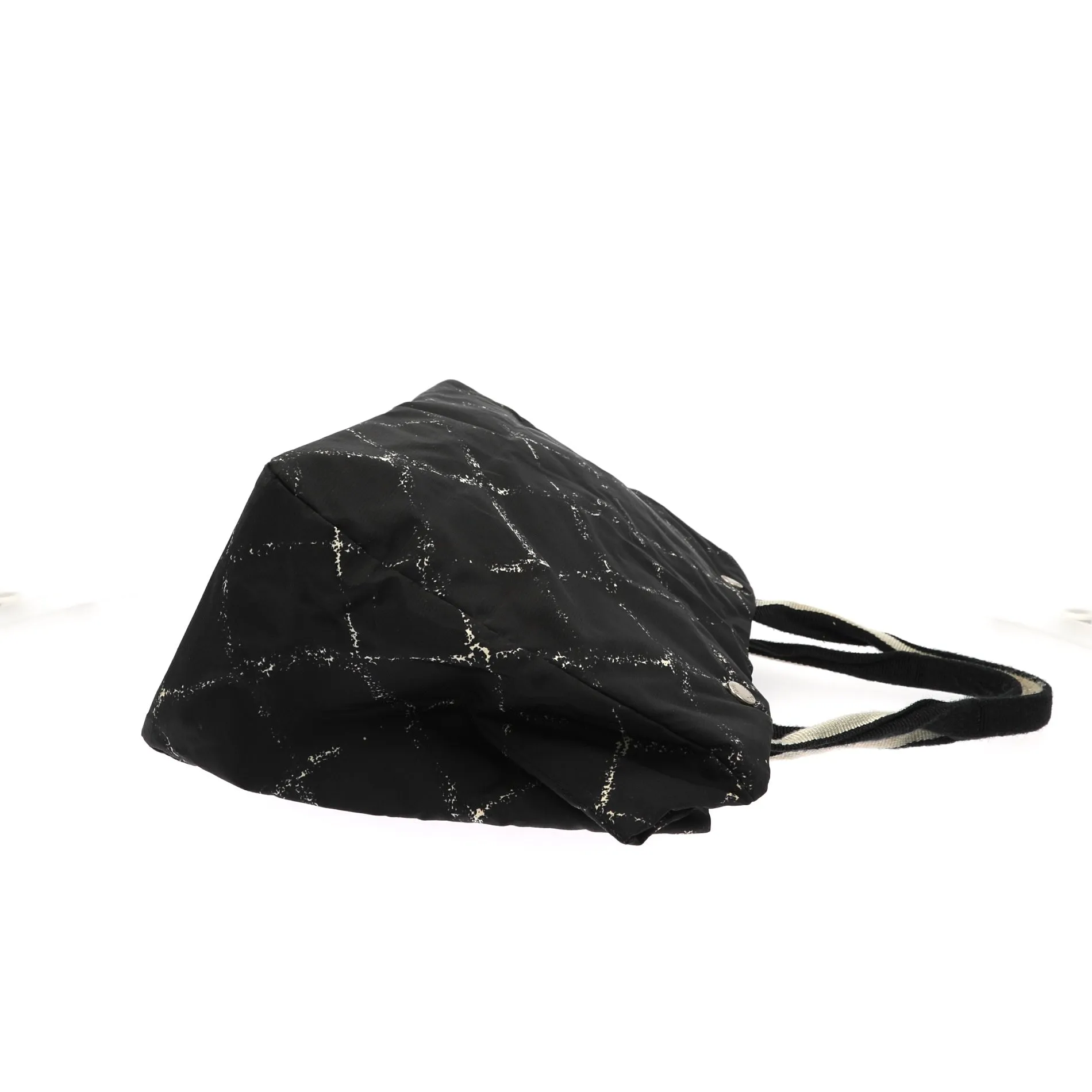 CHANEL Handbag in Black Fabric