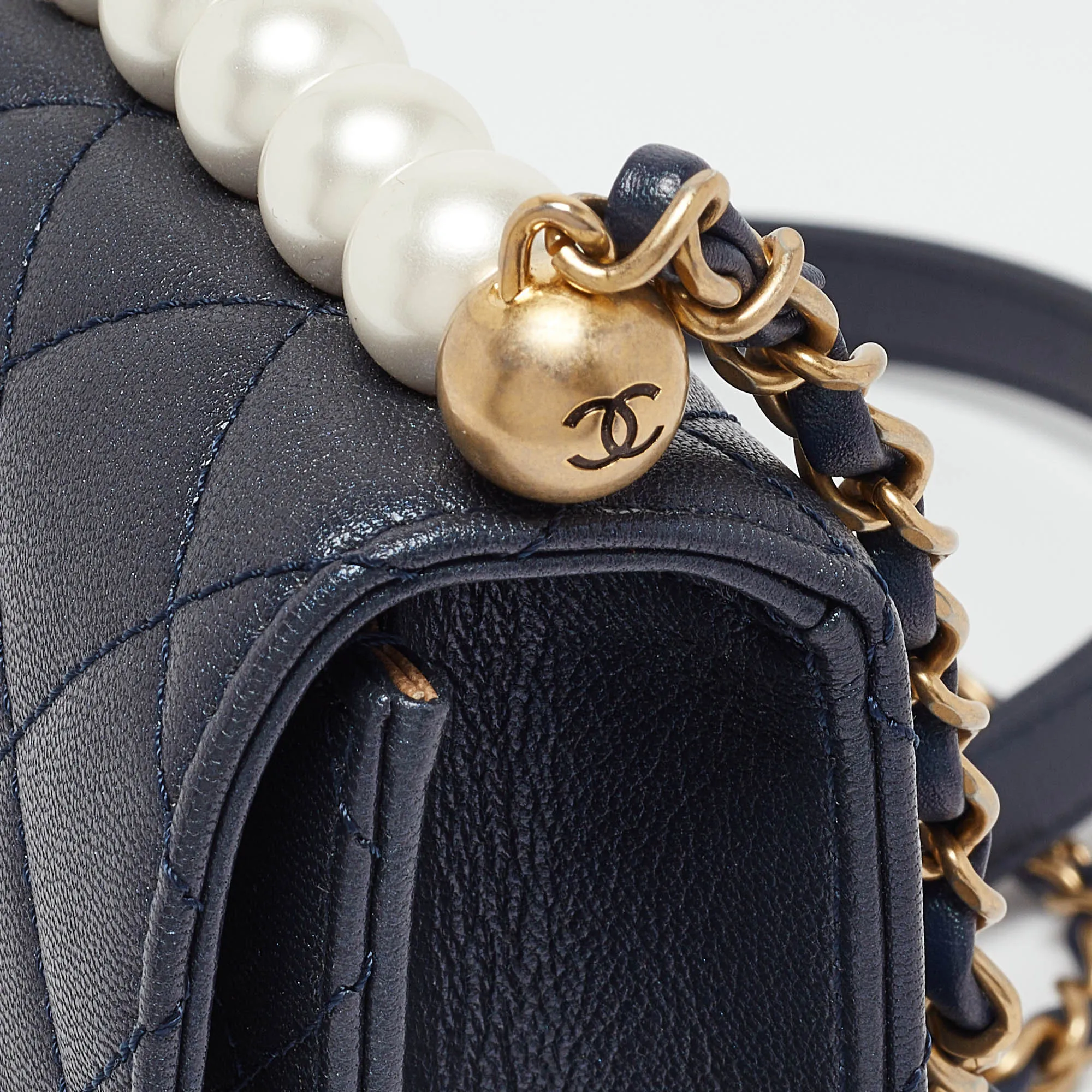 CHANEL Navy Blue Quilted Leather Chic Pearls Flap Bag