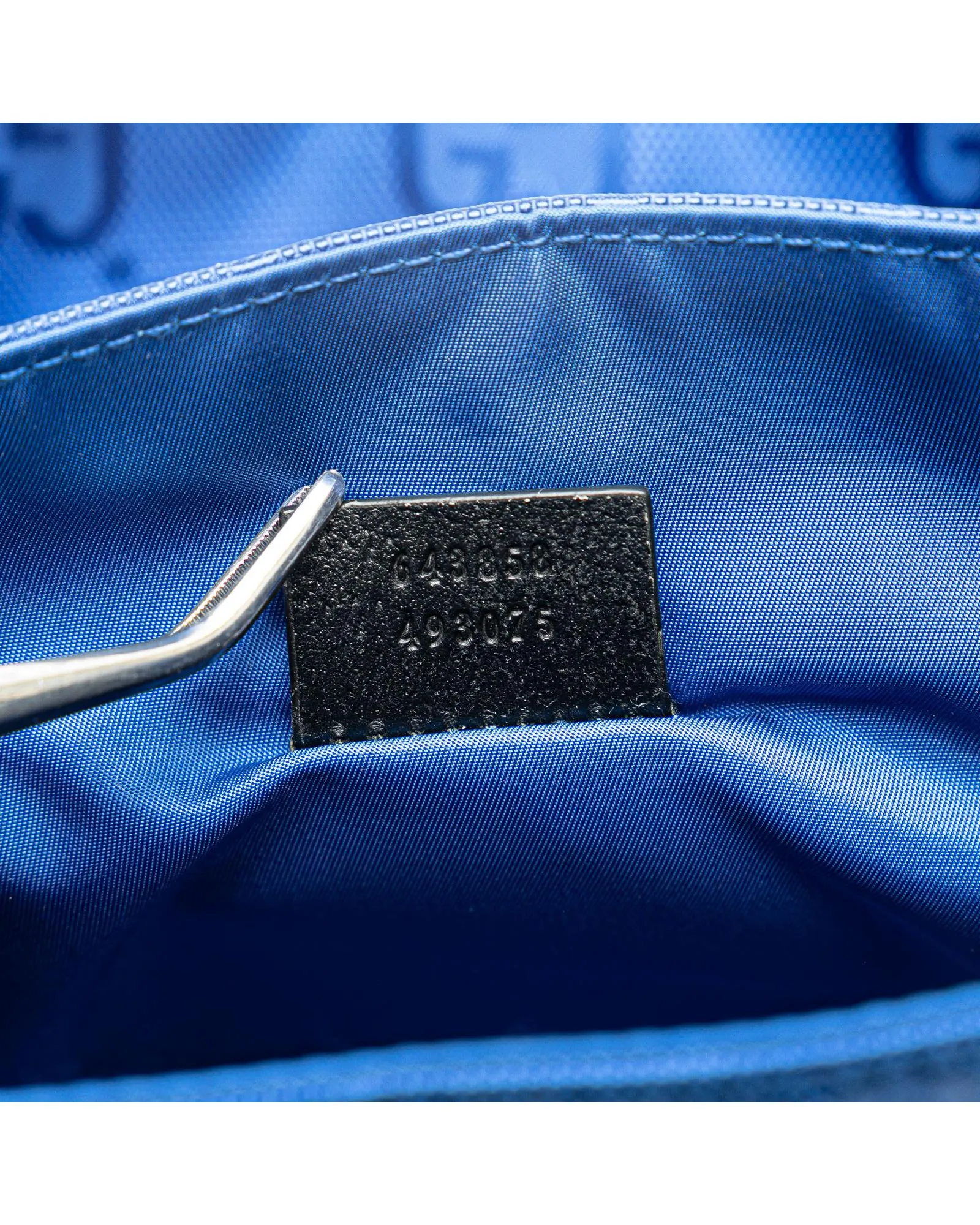 Eco-Friendly Nylon Messenger Bag with Flat Shoulder Strap and Snap Button Flap Closure