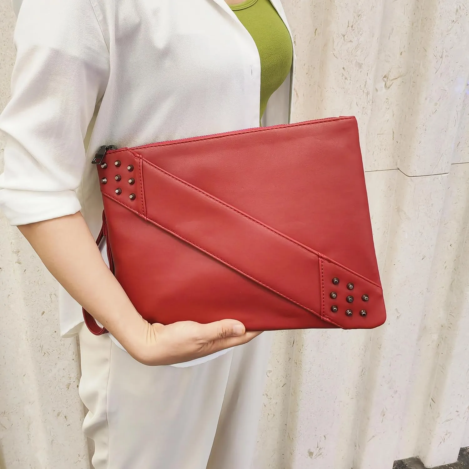 Fashion Women Clutches Rivet PU Leather Crossbody Bag Envelope Clutch Purse with Hand Strap