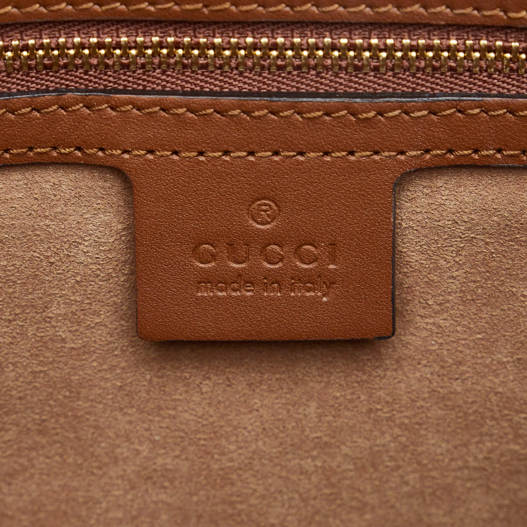 Gucci Medium GG Supreme Padlock Tote Bag (SHG-OWy58p)