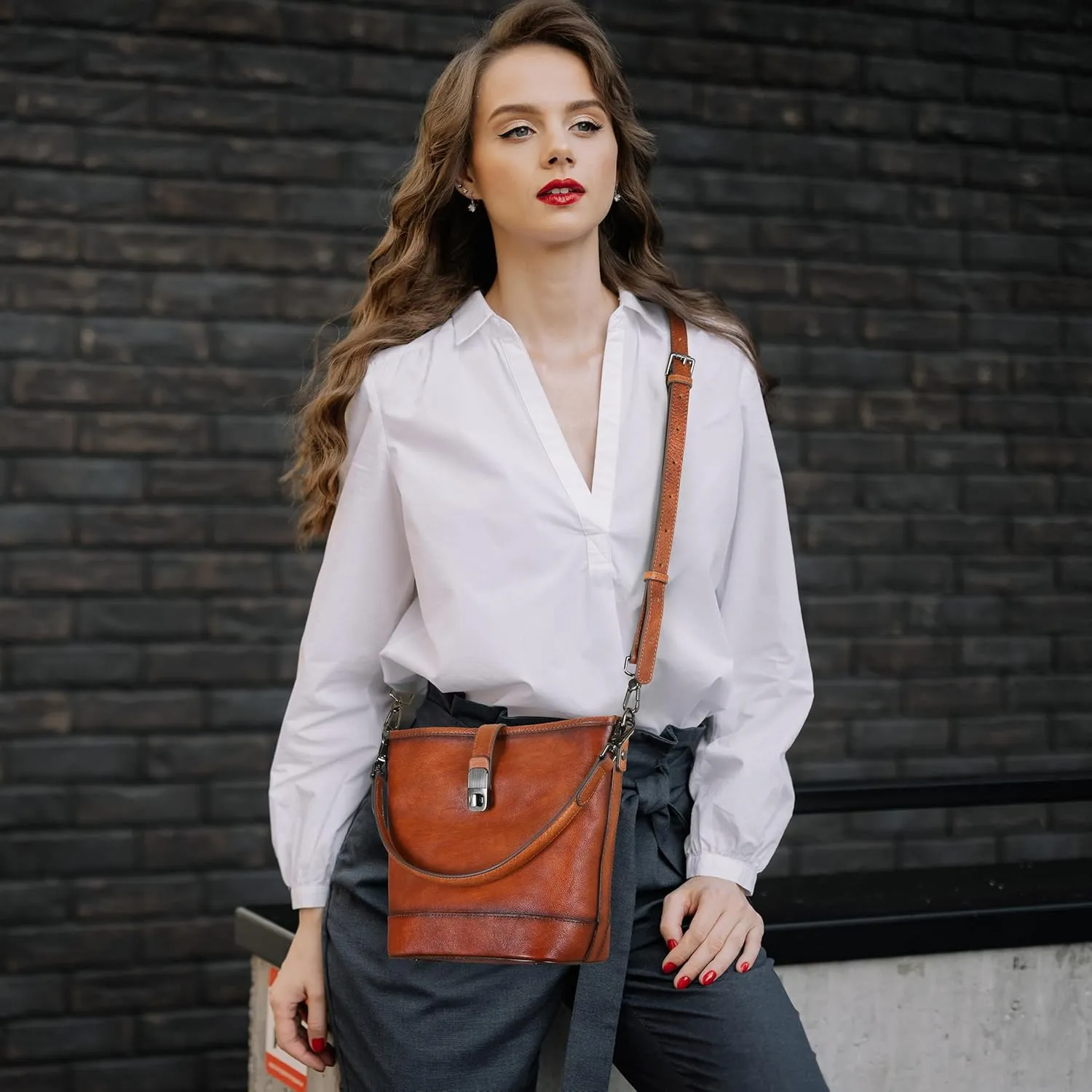 HESHE Leather Crossbody Bags for Women Designer Shoulder Purse Hobo Handbags Bucket Purse Everyday