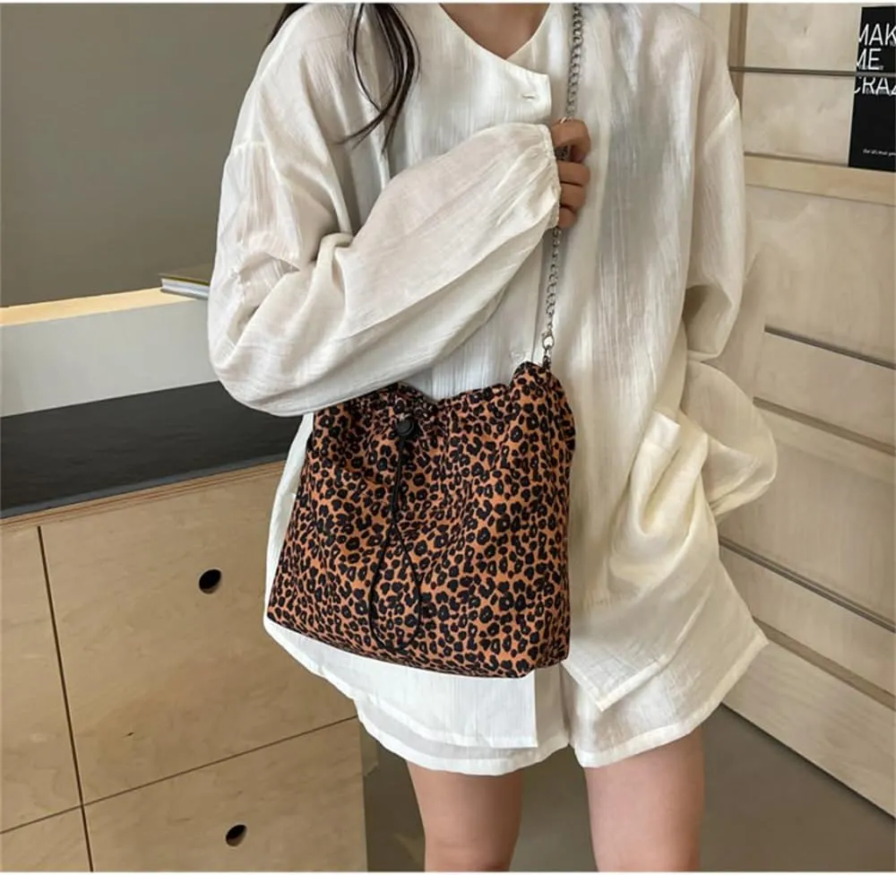 Leopard Print Drawstring Bucket Bag Cheetah Print Canvas Hobo Shoulder Bag Top Handle Leopard Handbag with Chain