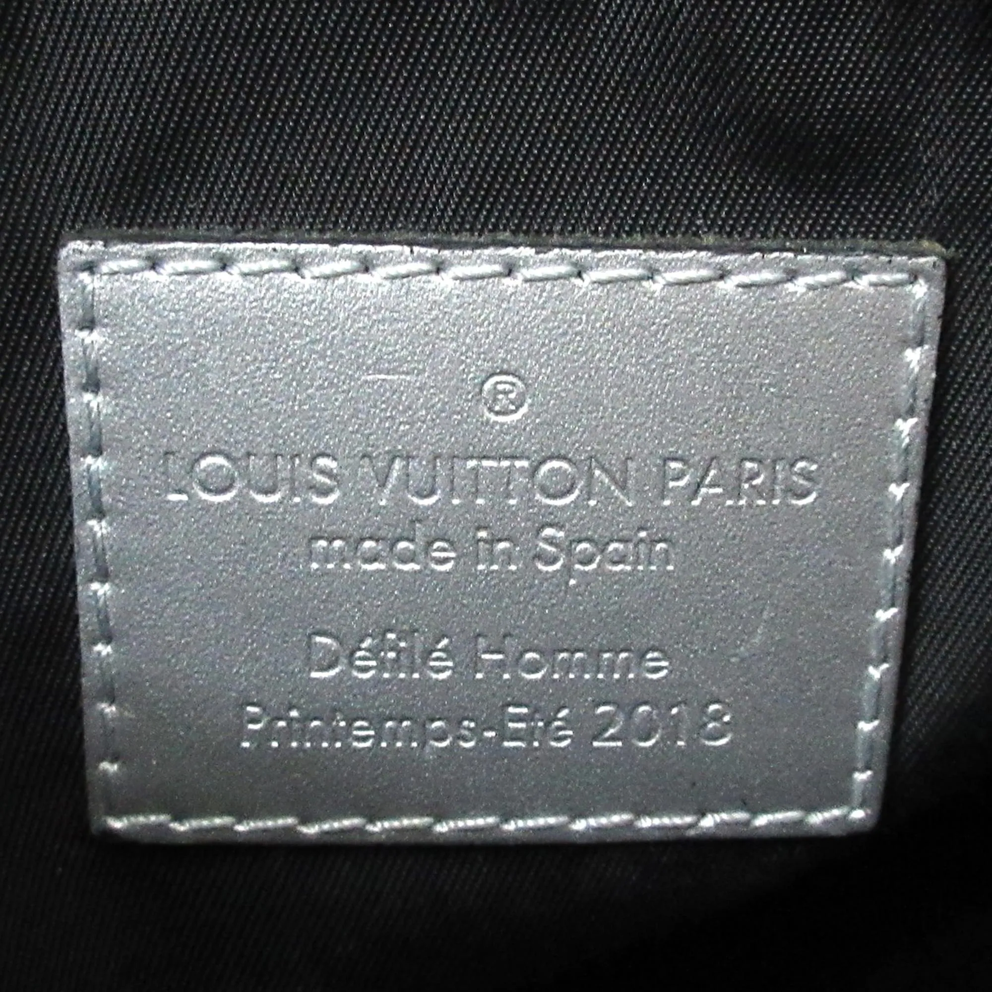 Louis Vuitton Limited Edition Outdoor Reflect (SHG-QbpUt9)