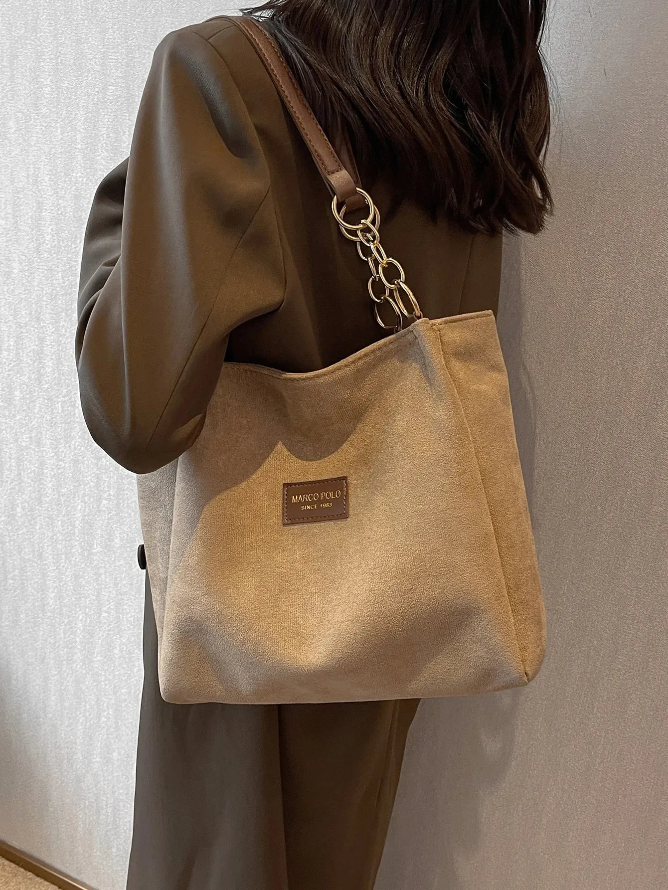 Luxury Faux Suede Ladies Tote – Perfect for Commuting & Casual Occasions