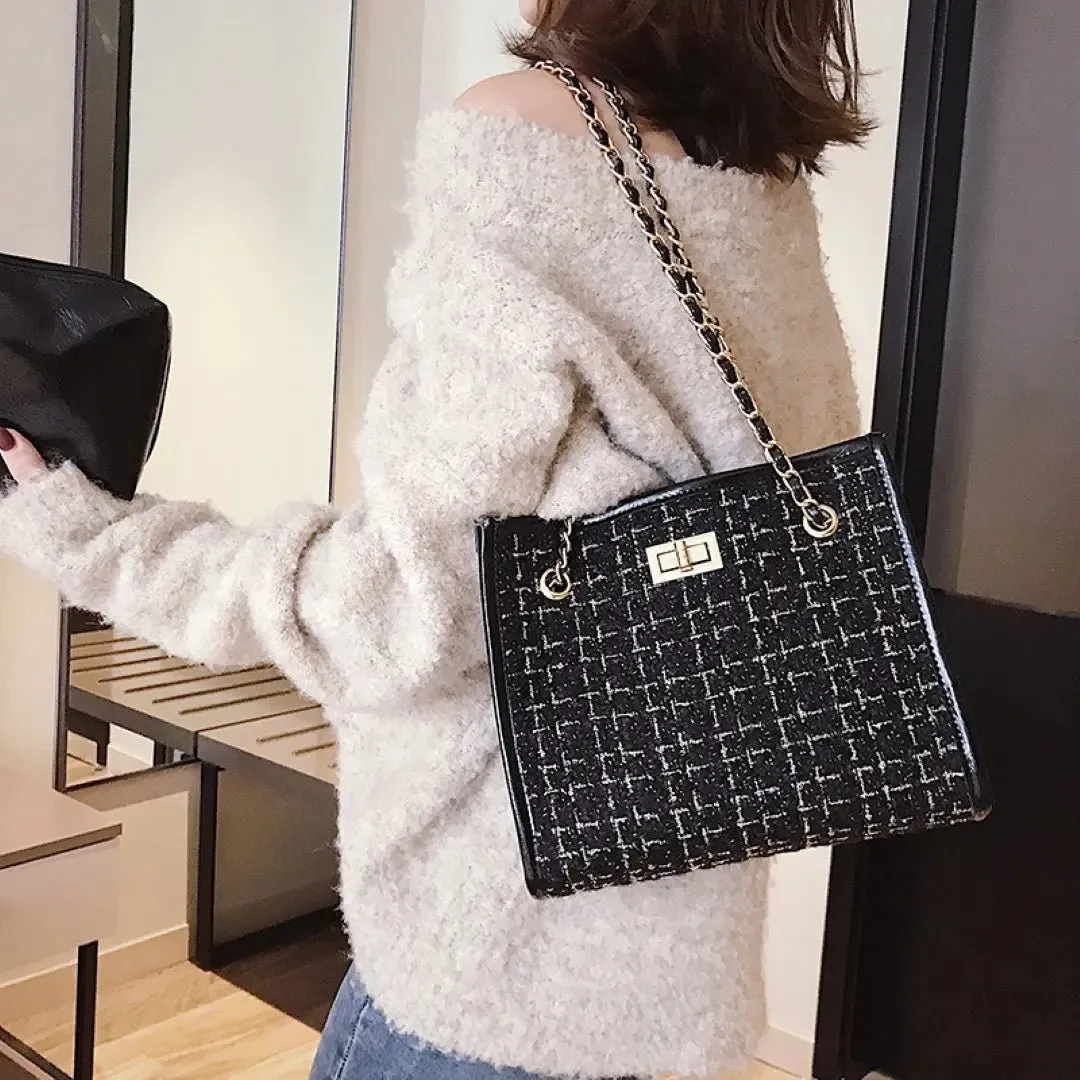 The Amelia | Classic & Versatile Plaid Shoulder Bag