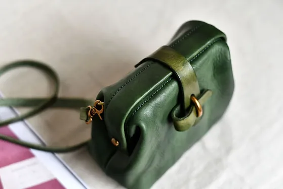YAAGLE Women Vintage Vegetable Soft Tanned Leather Shoulder Bags YG291
